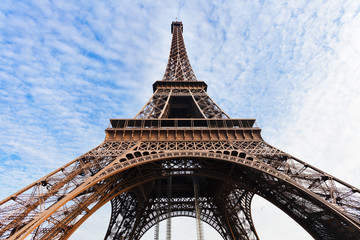 Plakat nośniki z wieży Eiffla w Paryżu