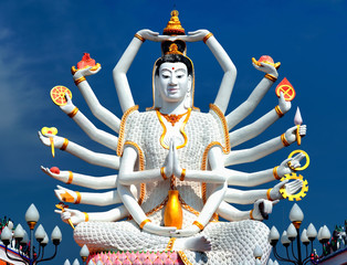 Thailand landmark in koh Samui, Shiva sculpture and Buddhist tam