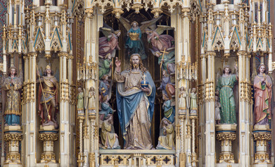 Obraz premium Vienna - Jesus Christ on neo gothic altar - Augustnierkirche