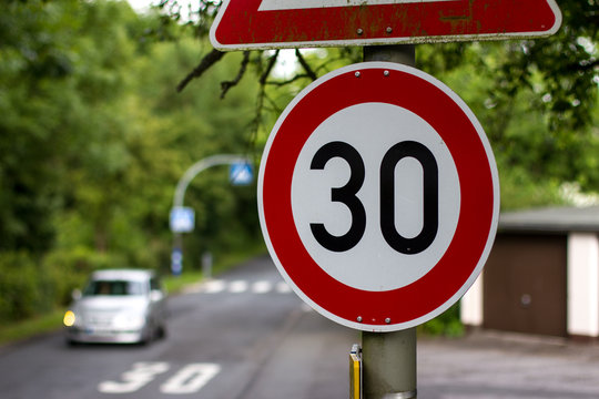 German 30 Speed Sign