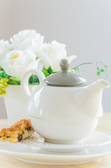 Tea pot