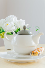 Tea pot