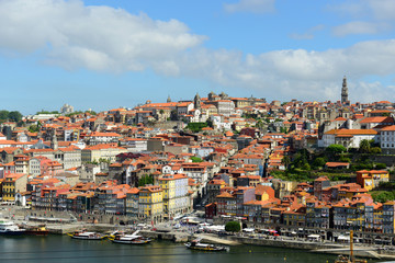 Fototapeta na wymiar Porto Stare Miasto i River Side View, Porto, Portugalia