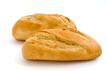 Zwei einfache Weizenbrötchen