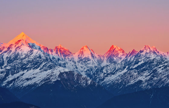 Fototapeta scene of sunset on Mountain Peaks "panchachuli