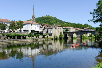 Village de  Saint-Antonin-Noble-Val