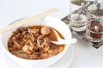 thai noodle spicy