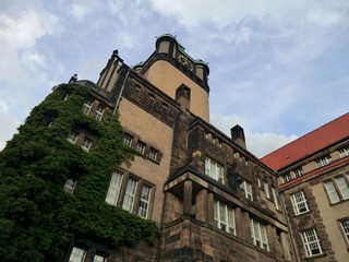 Georg-Schumann-Bau der TU-Dresden