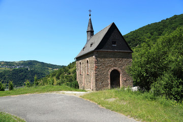 Fototapeta na wymiar Clemenskapelle in Lorchhausen, Blick vom Ost (2013)
