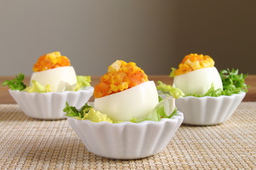 Huevos rellenos