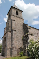 Fototapeta na wymiar Kościół św Merd-les-Oussines (Haute-Vienne)