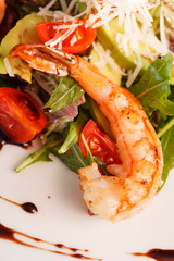 salad with shrimps