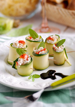 involtini di zucchine con ripieno di riso alla menta