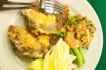 fried mackerel and rice-thai cuisine-namprik pla tu