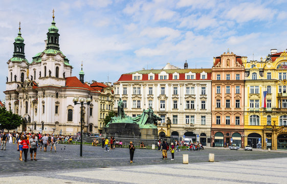 Altst&auml;dter Ring und St. Nikolaus Kirche