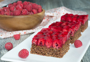Raspberry chocolate pie with nuts