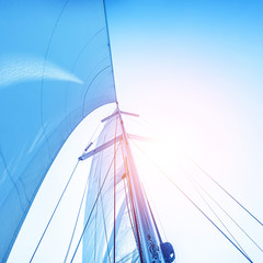 Obraz premium Sail on blue sky backdrop