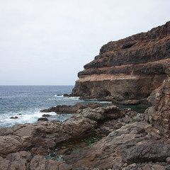 Fototapeta na wymiar warstwy skalne