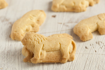 Crunchy Lemon Animal Cracker Cookies