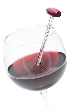 calice di vino con termometro