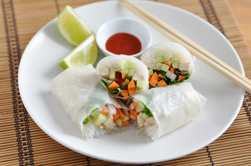 Asiatische Reispapier Rollen