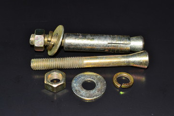 Анкерный болт с гайкой