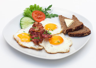 Spiegelei mit Schinkenspeck