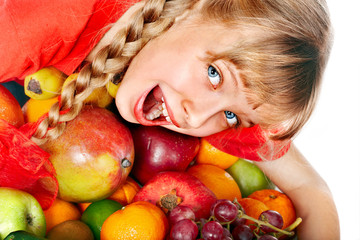 Fototapeta na wymiar Child with group fruit and vegetable.