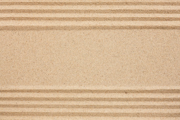Straight lines in the sand