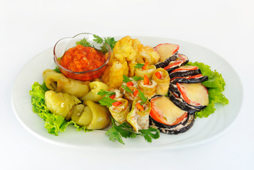 Assorted   vegetables on   platter.