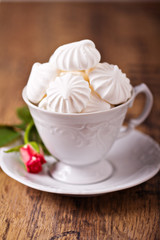 Meringues in a cup