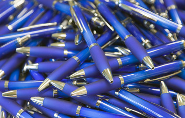 pile of ballpoint pens