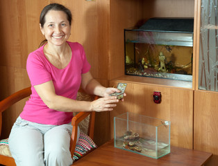 Woman with aquariums