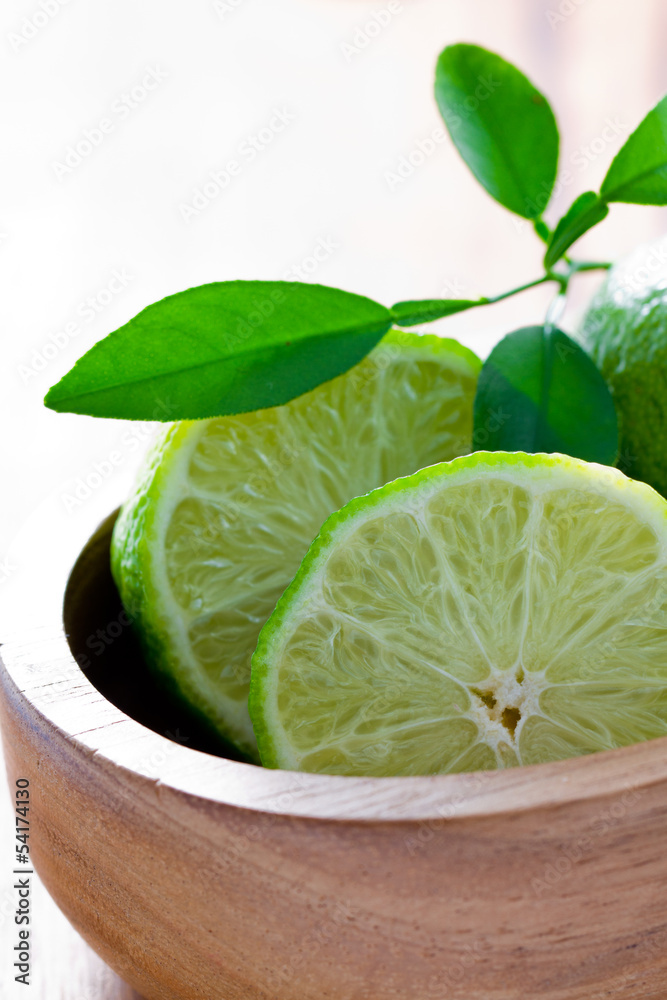 Wall mural Fruits - Limes