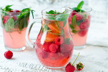 .Berry lemonade