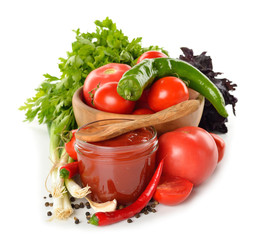 Fresh vegetables and tomato sauce