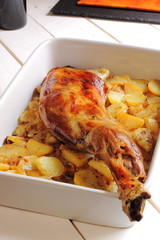 Paletilla de cordero con patatas al horno
