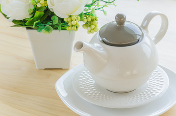 Tea pot