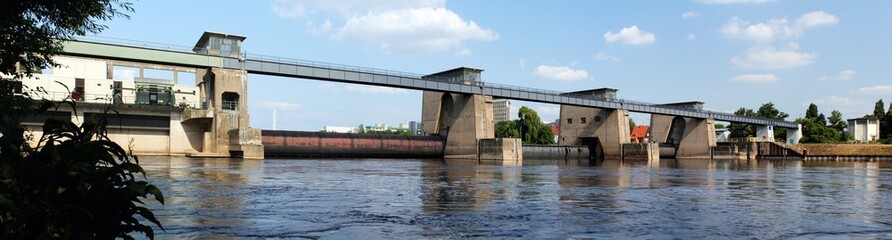 Staustufe Offenbach Walzenwehr - Panorama