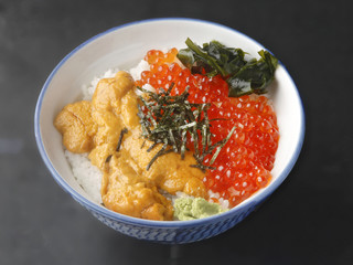 海鮮丼