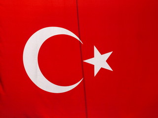 Türkische Flagge im Wind