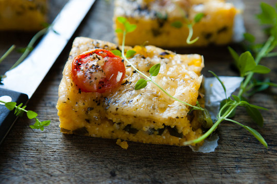 polenta with tomato and cheese