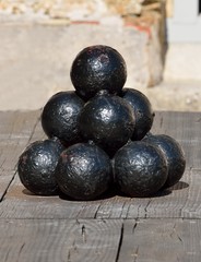 stack cannonballs at Castillo de San Marcos Fl.