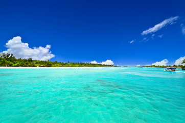 Fototapeta na wymiar Amazing ocean view on tropical island