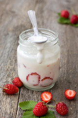 yogurt with strawberries