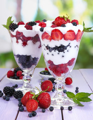 Natural yogurt with fresh berries