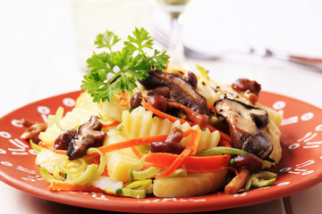 Potato and mushroom salad