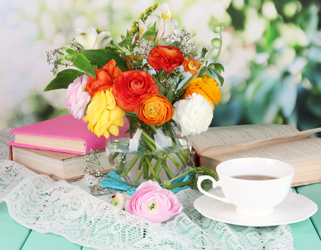 Fototapeta Scenic still life of flowers buttercups