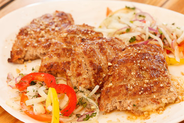 grilled ribs with vegetables