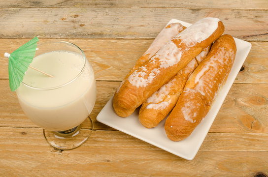 Horchata and fartons